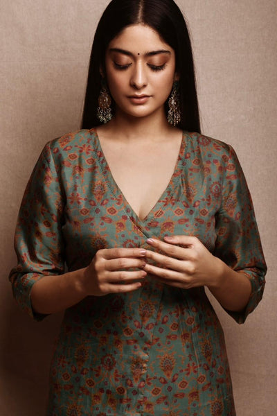 Tanya Maniktala in Silver Handcrafted Earrings-Earrings-Sangeeta Boochra
