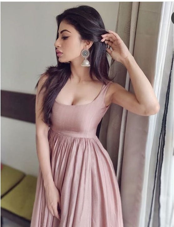 Shivangi Joshi Mouni Roy: From Shivangi Joshi to Mouni Roy: TV stars show  us how to pull off long earrings effortlessly