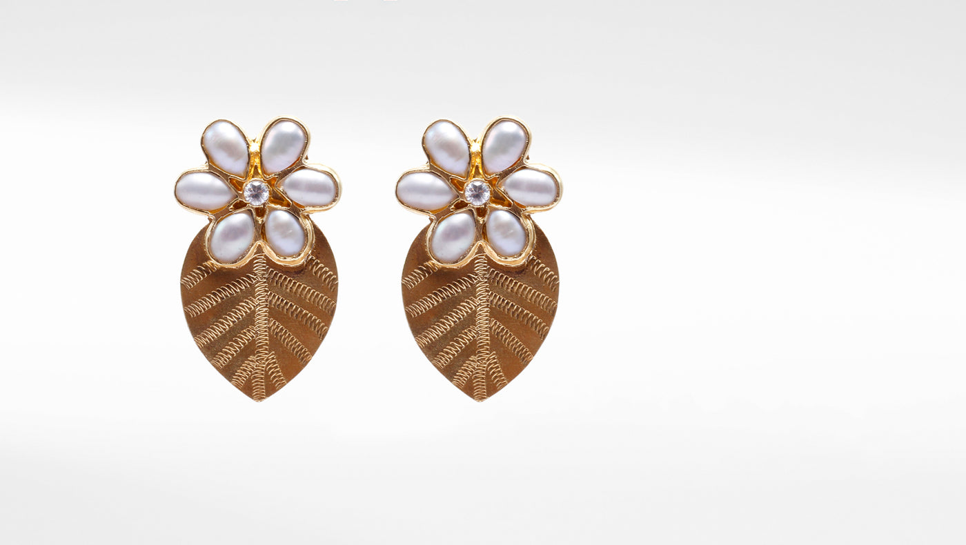 Charbagh - Silver Nargis Floral Earrings