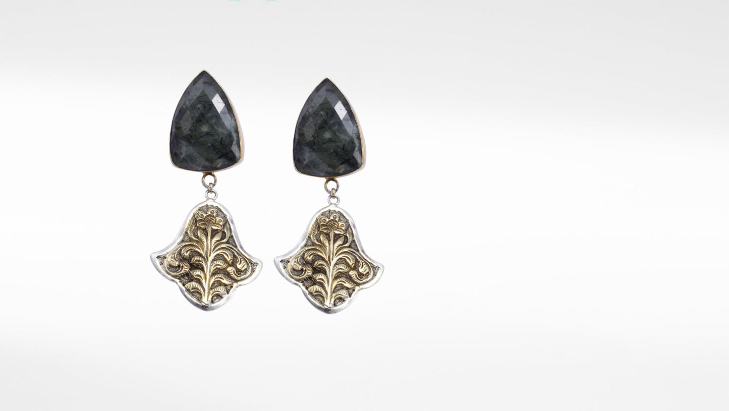 Vividh- Silver Shahra Elegant Earrings