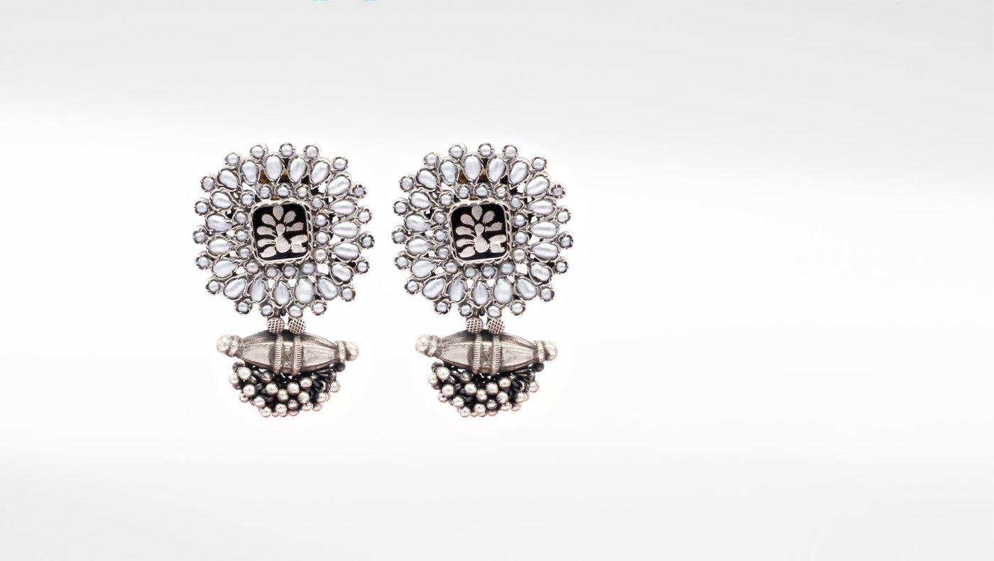 Vividh- Silver Natila Elegant Earrings