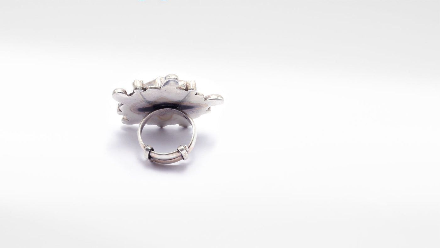 Vividh- Silver Tiara Charming Ring