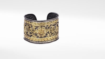 Sangeeta Boochra X Payal Singhal  Leyla Silver Bangle