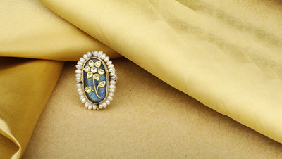 Sangeeta Boochra X Payal Singhal  Nysa Silver Ring with Labradorite Stone